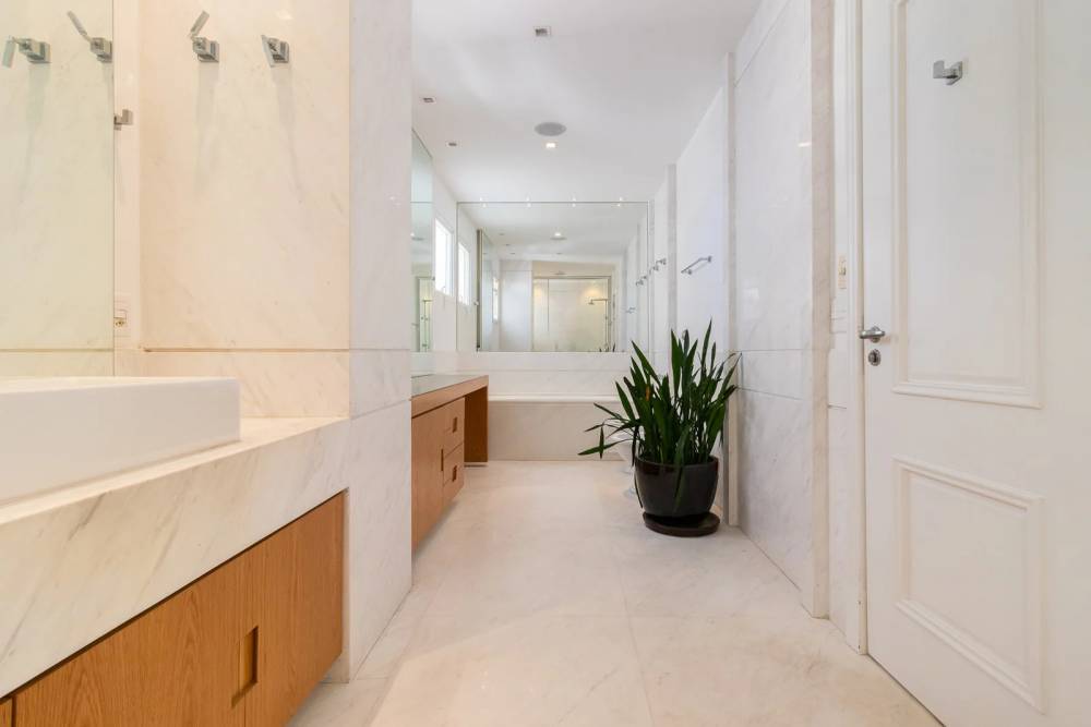 Apartamento à venda na Rua JacuriciItaim Bibi - 999-apartamento-itaim-bibi-sao-paulo-104653-1.jpg