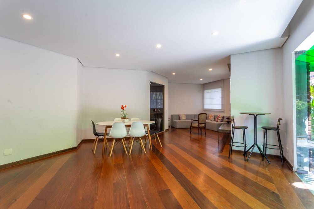 Apartamento à venda na Rua Silva CorreiaVila Nova Conceição - 999-apartamento-vila-nova-conceicao-sao-paulo-094843-1.jpg