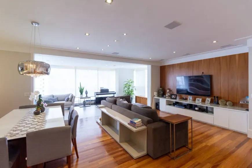 Apartamento à venda na Alameda dos ArapanésMoema - apartamento-moema-sao-paulo-105449-2.jpg
