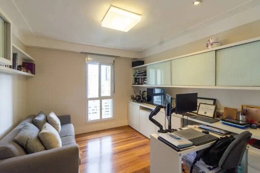 Apartamento à venda na Alameda dos ArapanésMoema - apartamento-moema-sao-paulo-105450-8.jpg