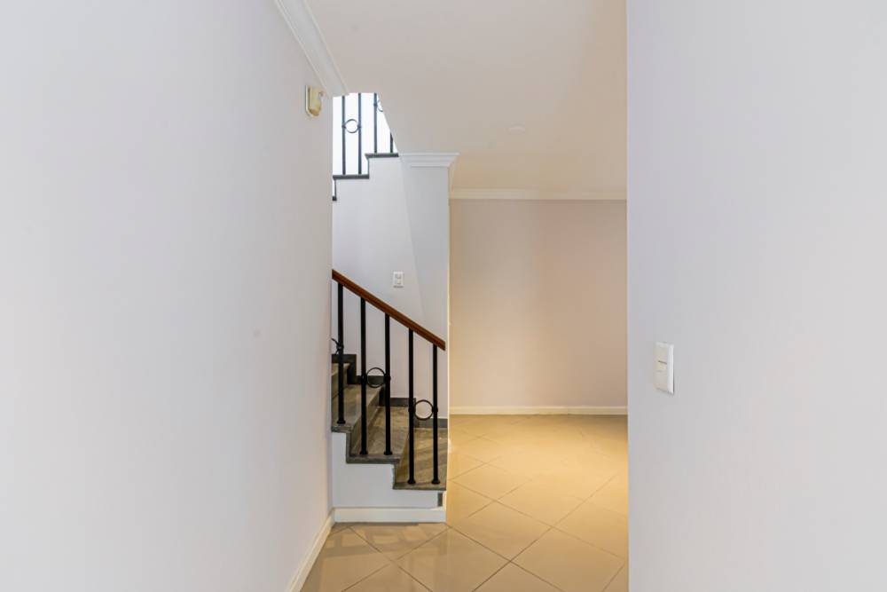Casa Padrão à venda na Rua MalvinasJardim Guedala - 999-casa-padrao-jardim-guedala-sao-paulo-131122-9.jpg
