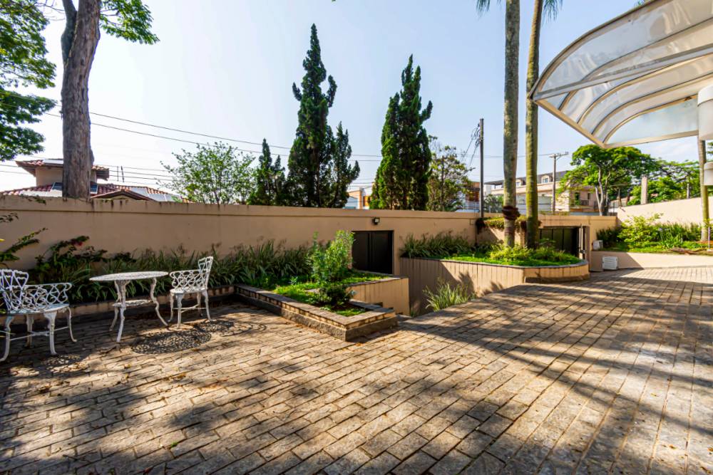 Casa Padrão à venda na Rua MalvinasJardim Guedala - 999-casa-padrao-jardim-guedala-sao-paulo-131124-17.jpg