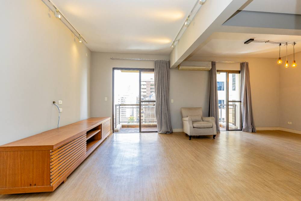 Apartamento à venda na Rua IaraItaim Bibi - apartamento-itaim-bibi-sao-paulo-105352-1.jpg