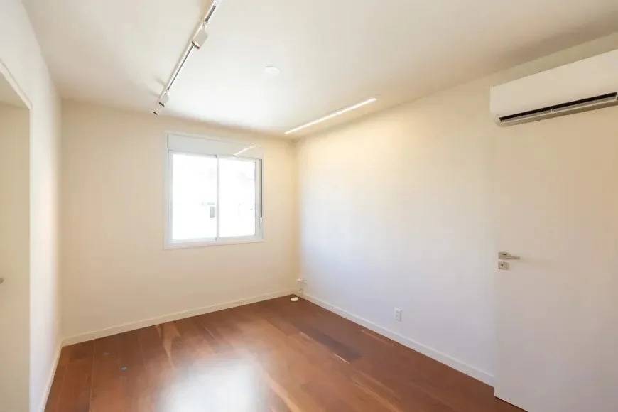 Apartamento à venda na Rua Jesuíno ArrudaItaim Bibi - apartamento-itaim-bibi-sao-paulo-125602-13.jpg