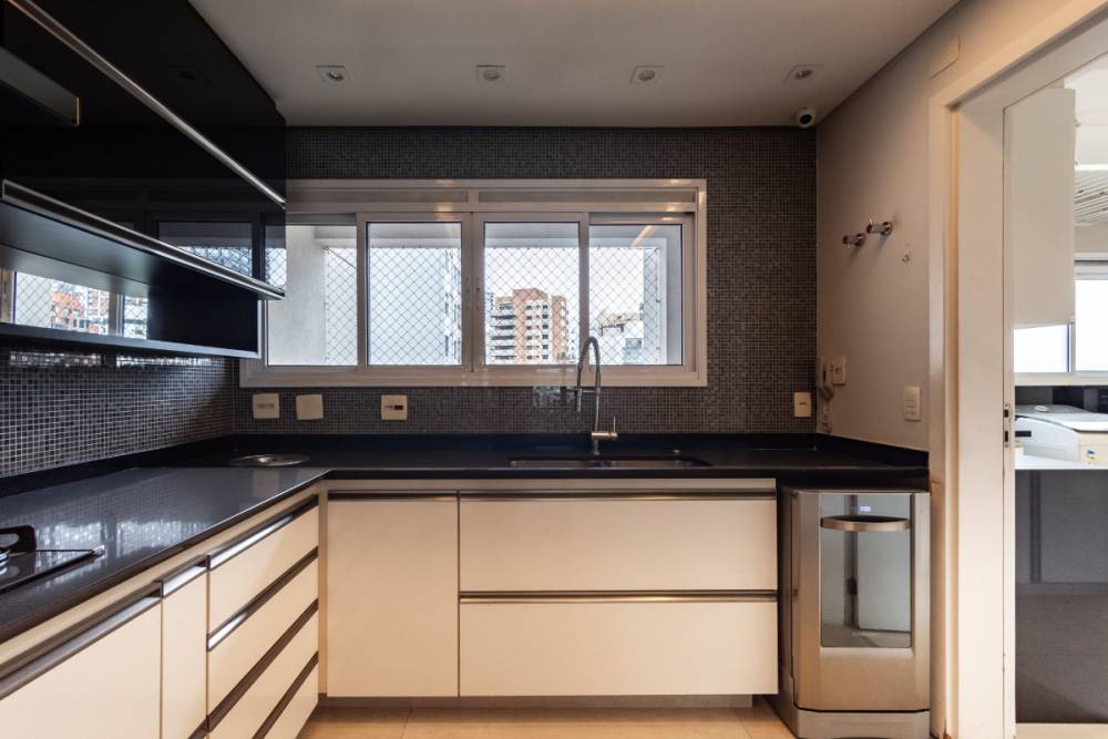 Apartamento à venda na Avenida JuritiMOEMA - 999-apartamento-moema-sao-paulo-144337-3.jpg