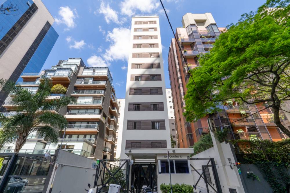 Apartamento à venda na Rua ItacemaItaim Bibi - 999-apartamento-itaim-bibi-sao-paulo-113947-17.jpg