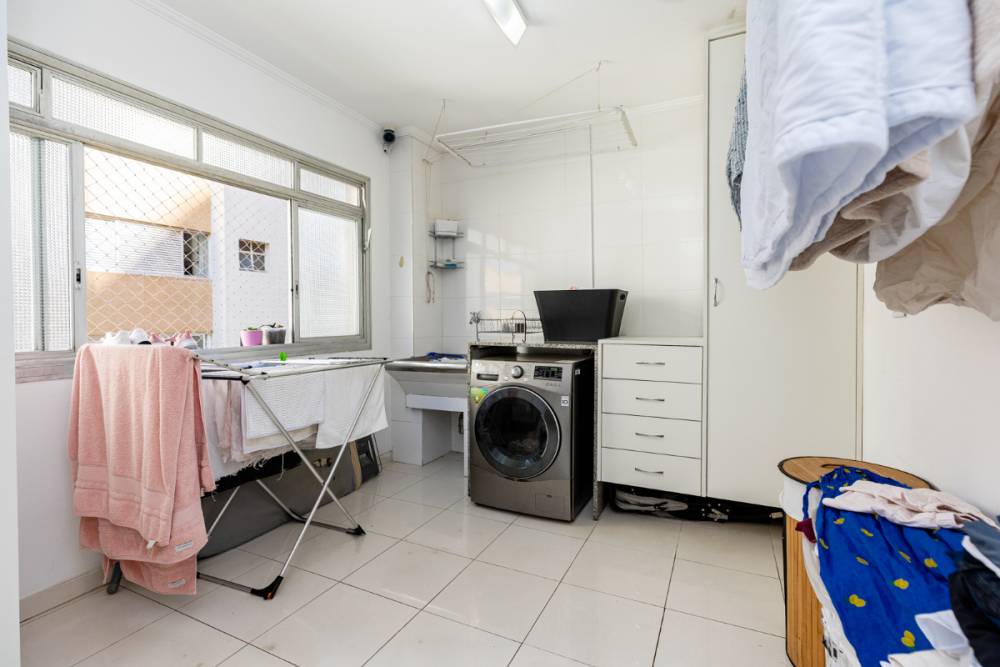 Apartamento à venda na Rua ItacemaItaim Bibi - apartamento-itaim-bibi-sao-paulo-113848-23.jpg