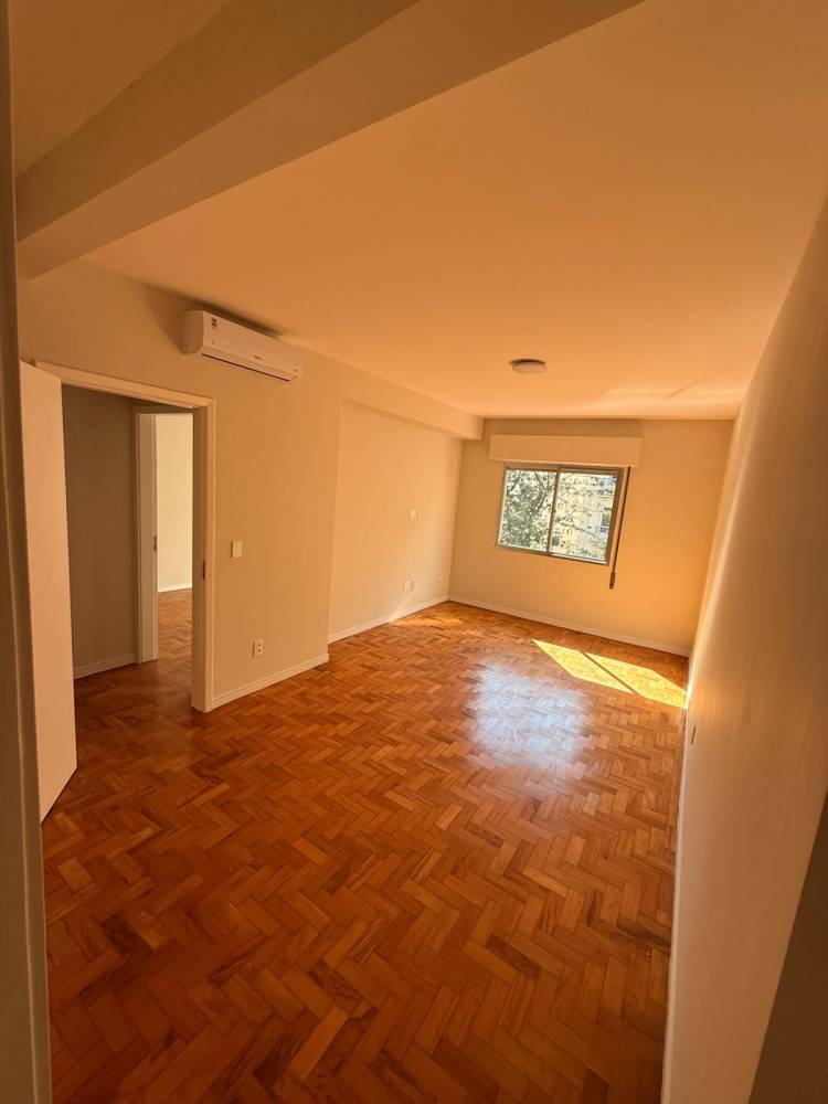 Apartamento à venda na Rua Treze de MaioBela Vista - 999-apartamento-bela-vista-sao-paulo-104910-2.jpg