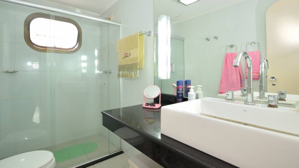 Apartamento à venda na Rua João CachoeiraITAIM BIBI - 999-apartamento-itaim-bibi-sao-paulo-095330-18.jpg